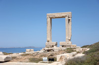 4 Naxos