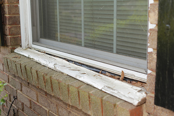 2610EH_E_BedroomWIndowSill