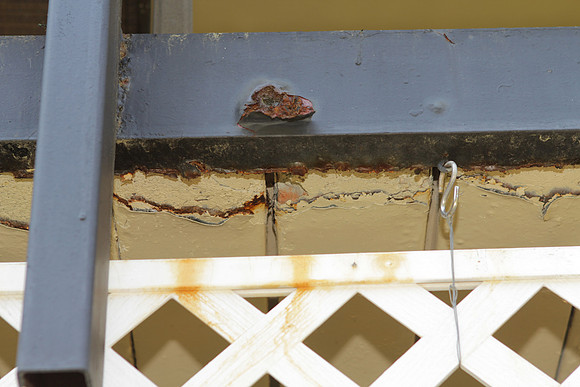 2622EH_F_RustedPorch