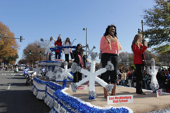 2012_Carrousel_Parade_0188