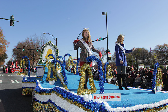 2012_Carrousel_Parade_0245