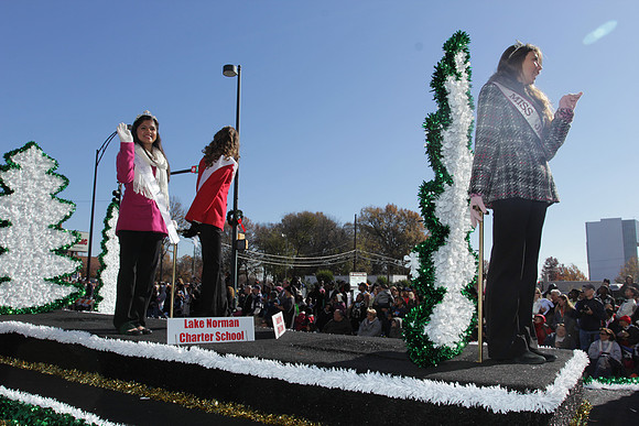 2012_Carrousel_Parade_0393