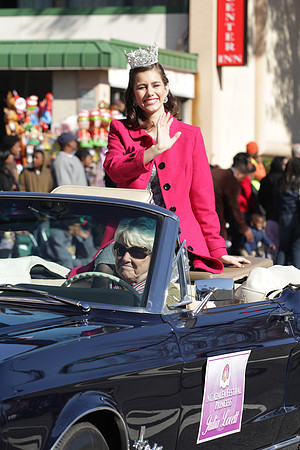 2012_Carrousel_Parade_0457