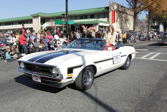 2012_Carrousel_Parade_0467