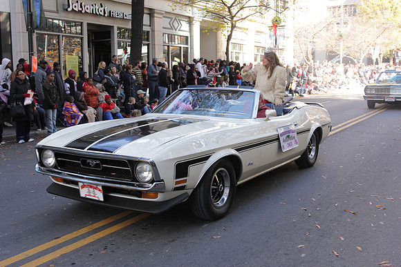 2012_Carrousel_Parade_0549