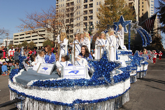 2012_Carrousel_Parade_0593