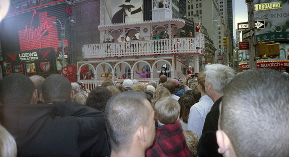 00421_n_26aw5lgstb00421