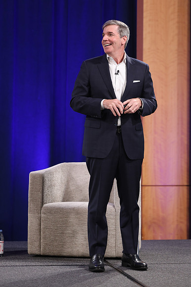 261015_TIAA_Q3_TownHall_036