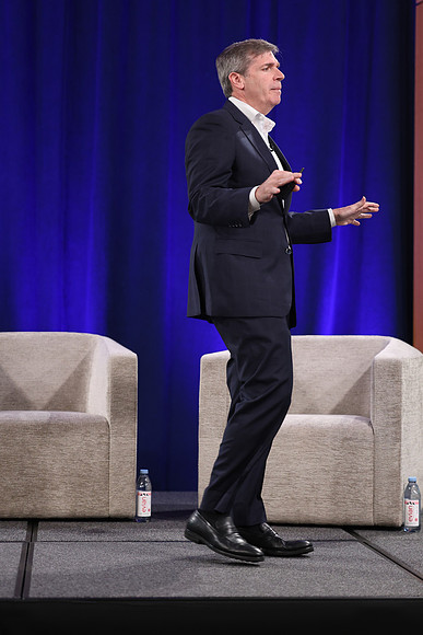 261015_TIAA_Q3_TownHall_032