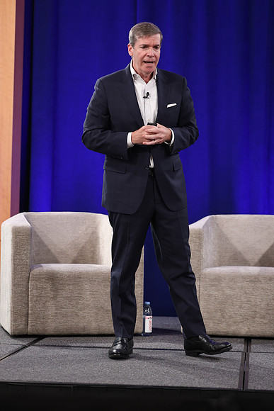 261015_TIAA_Q3_TownHall_028