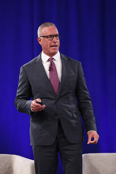 261015_TIAA_Q3_TownHall_102