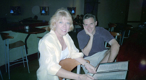 00677_n_26aw5lgstb00677