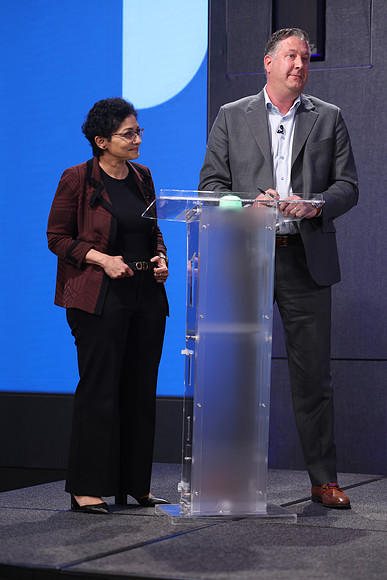 261015_TIAA_Q3_TownHall_264