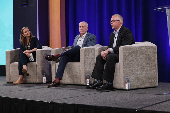 261015_TIAA_Q3_TownHall_163