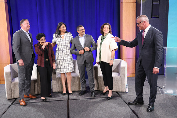 261015_TIAA_Q3_TownHall_294