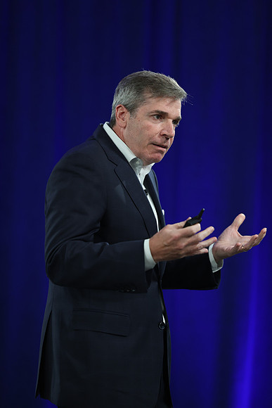 261015_TIAA_Q3_TownHall_016