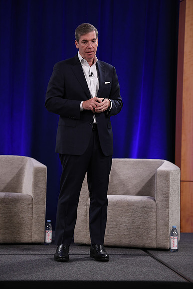 261015_TIAA_Q3_TownHall_074