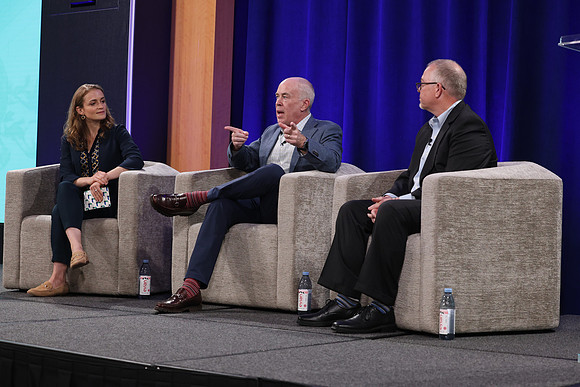 261015_TIAA_Q3_TownHall_155