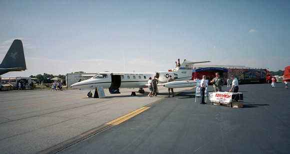 00745_n_26aw5lgstb00745