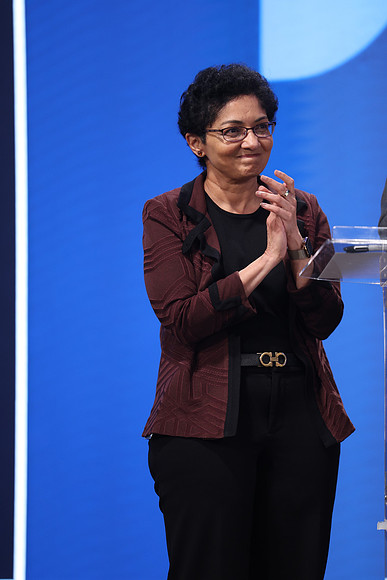 261015_TIAA_Q3_TownHall_263