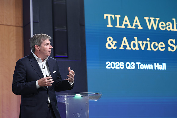 261015_TIAA_Q3_TownHall_019