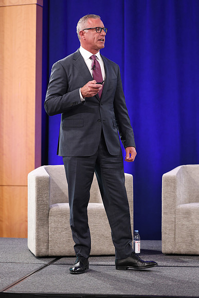 261015_TIAA_Q3_TownHall_115