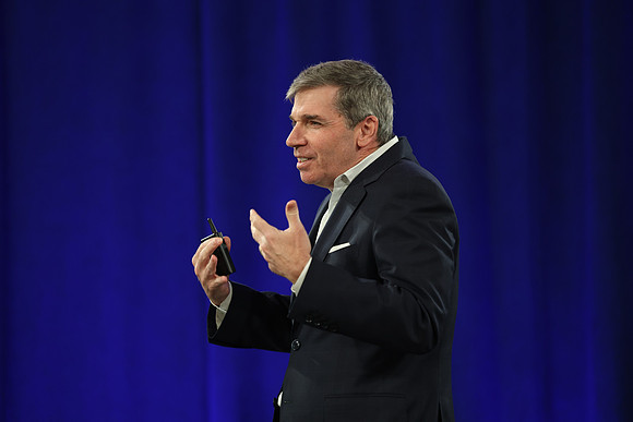 261015_TIAA_Q3_TownHall_020