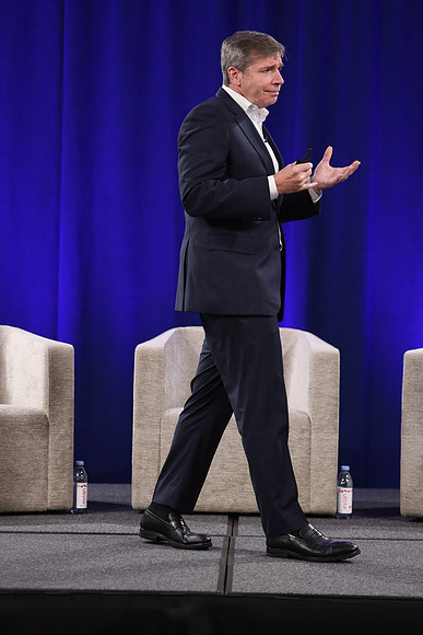261015_TIAA_Q3_TownHall_030