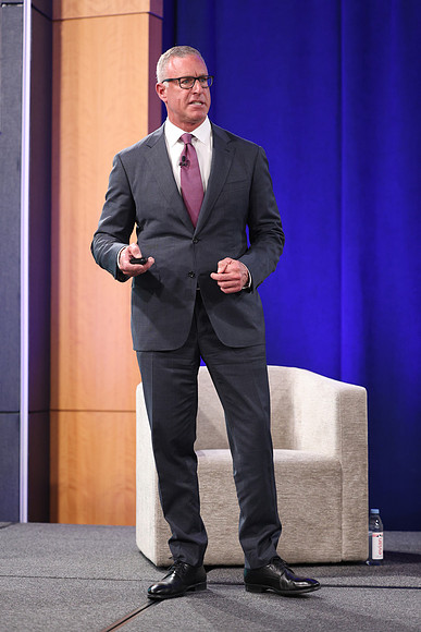 261015_TIAA_Q3_TownHall_116