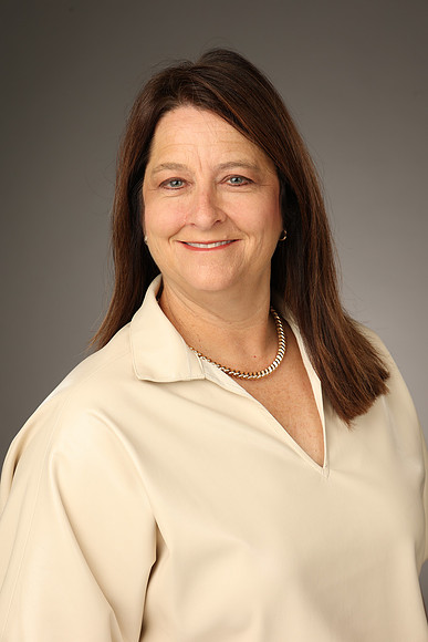 241018_LennLongPhoto_NCChamber_0336